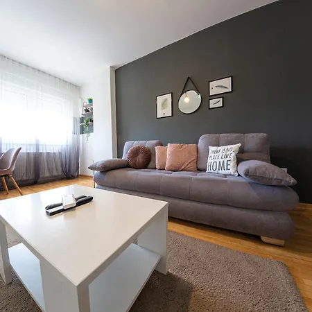 Nar Royalton #27 Free Parking